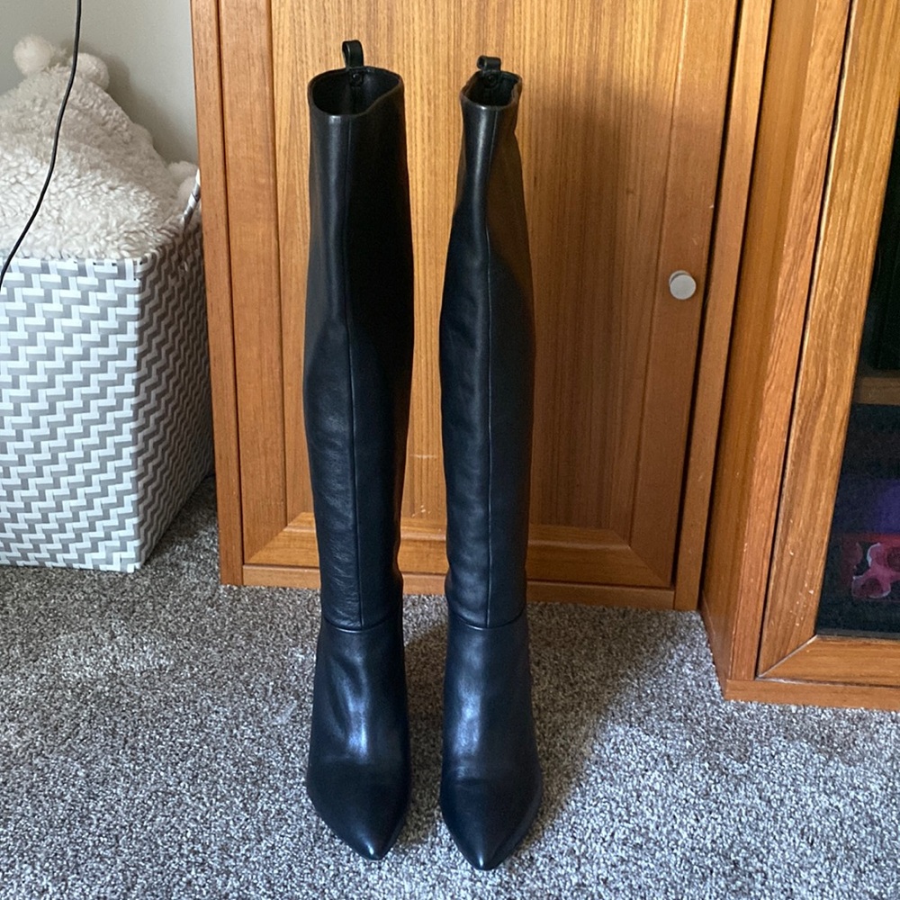 Knee-high Leather Boots